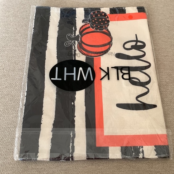 3/$15 NWT Hello Pumpkin garden flag for fall or autumn - Picture 3 of 3